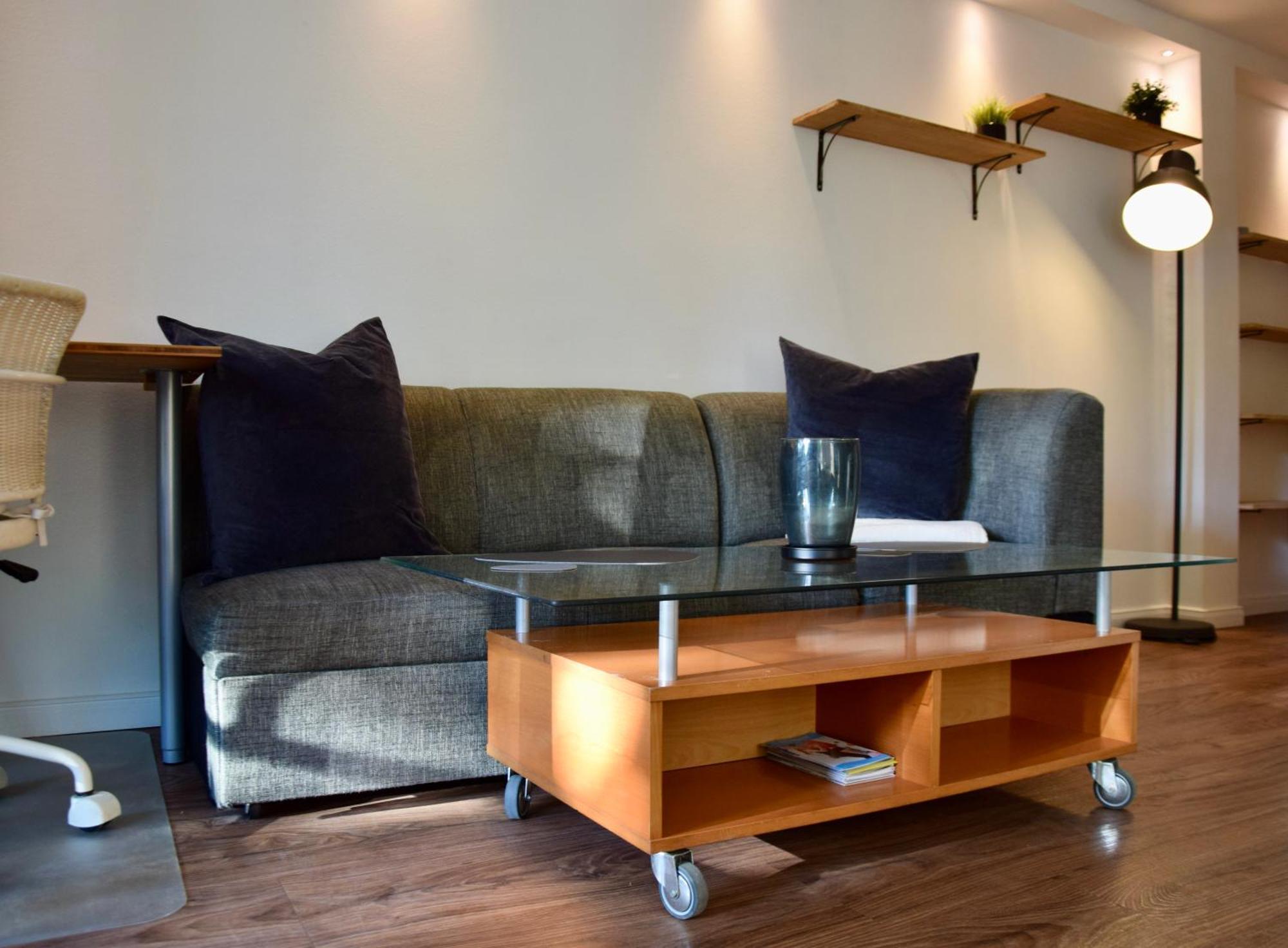 Stilvolle Mit Balkon & Parkplatz Rostock